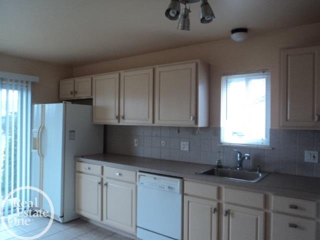 8401 18 18 Mile Road, Unit 124 Sterling Heights, MI 48313 - Photo 25 of 52