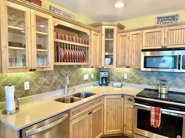 $165,000 | 6946 Beach View Lane Northwest, Unit 2103, Walker, MN 56484
