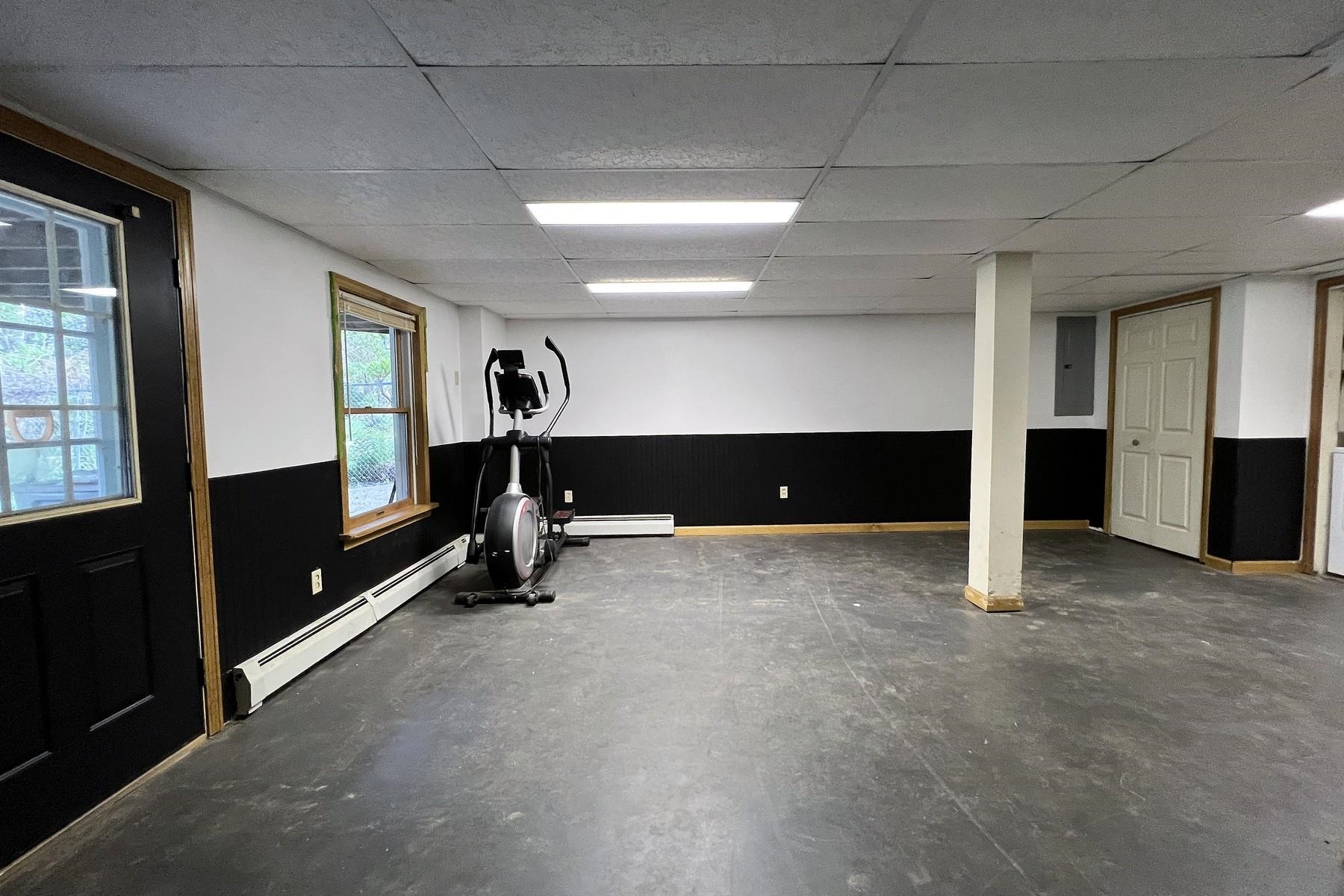 300 Flory Heights Rutland Town, VT 05736 - Photo 16 of 20