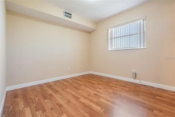 $1,600 | 2525 West Bay Drive, Unit B44, Belleair Bluffs, FL 33770