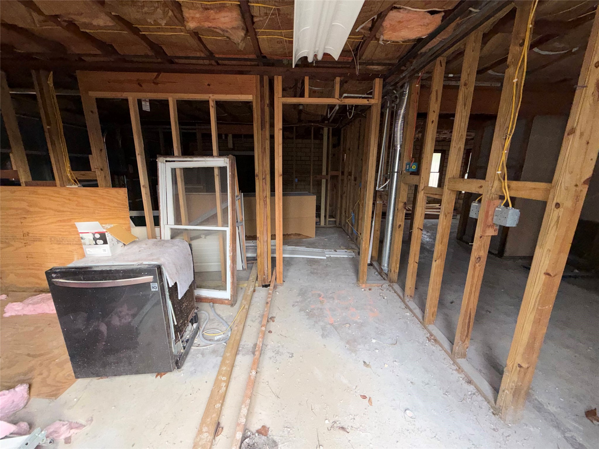 611 Mathis Street Houston, TX 77009 - Photo 4 of 27 Gallery Image 4