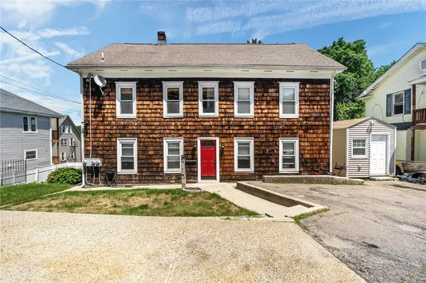 $575,000 | 43 Pearl Street, Lincoln, RI 02838