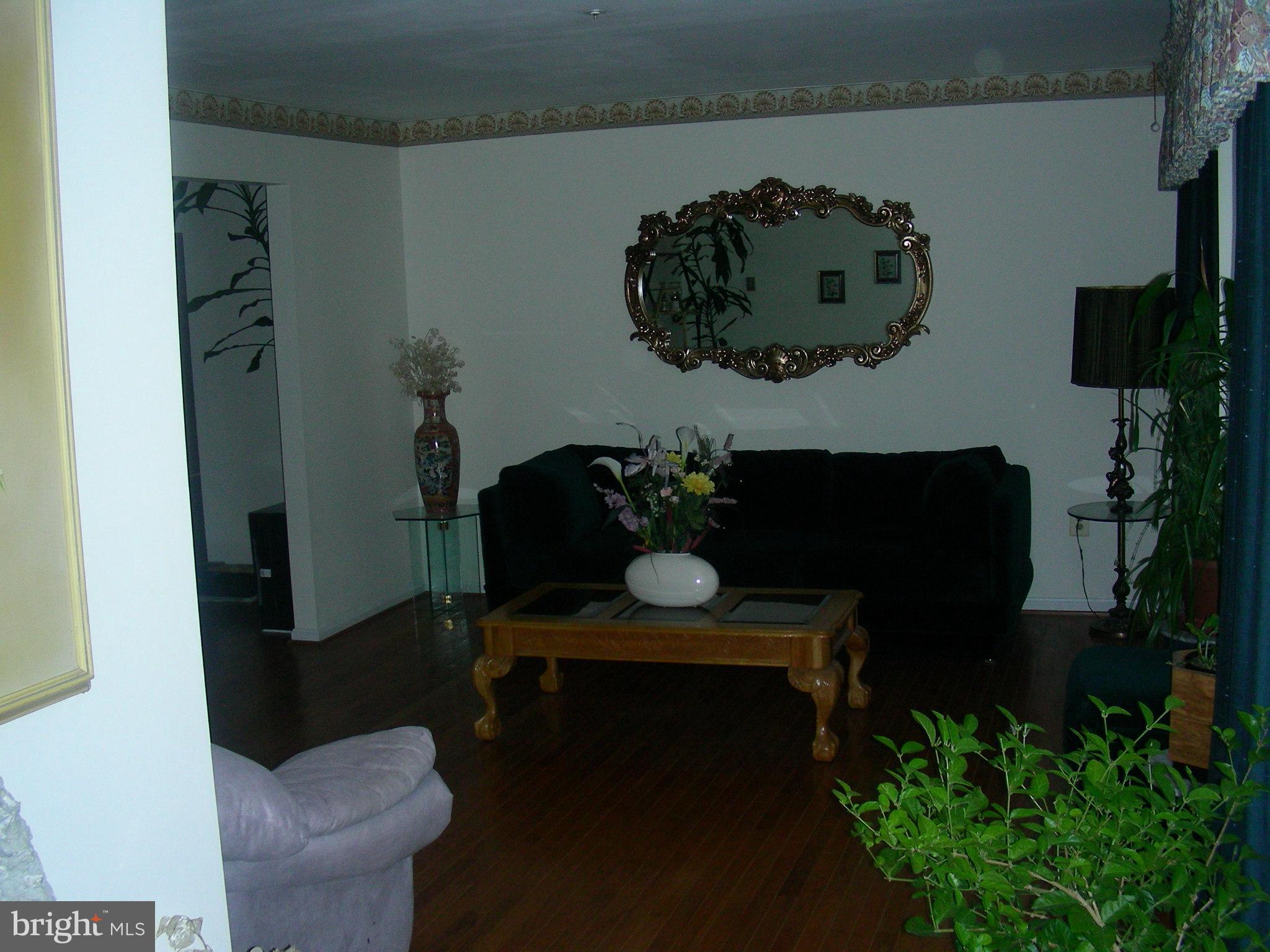 9422 Sandy Creek Road Fort Washington, MD 20744 - Photo 9 of 25 Living Room