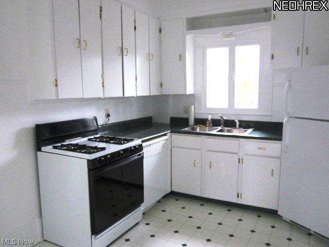 1238 North Main Street Akron, OH 44310 - Photo 10 of 19 The Kitchen with stove, refirgerator and dishwasher, which all remain.