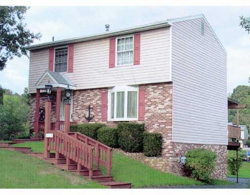 162 Fox Run Road Cranberry Township, PA 16066 - Photo 1 of 6 Exterior Front.