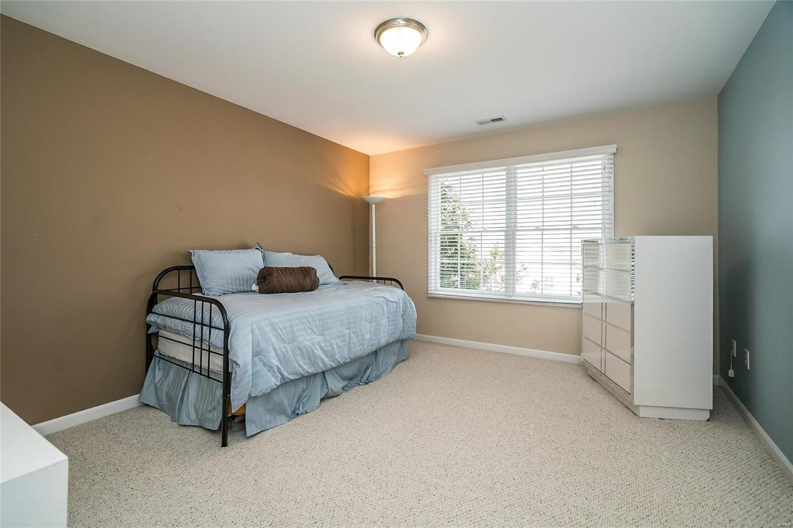 811 Wheaton Way St. Louis, MO 63141 - Photo 18 of 26