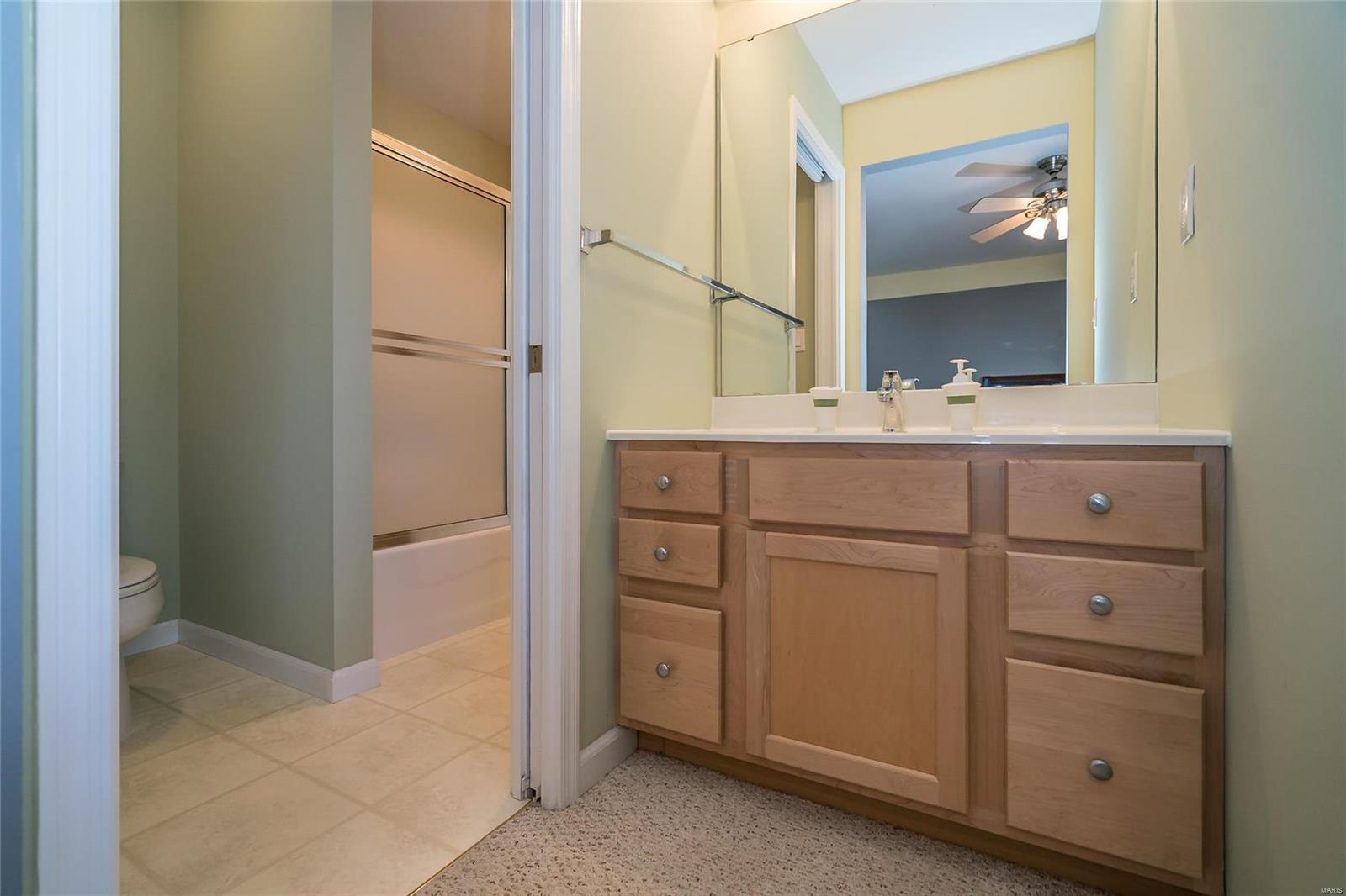 811 Wheaton Way St. Louis, MO 63141 - Photo 20 of 26