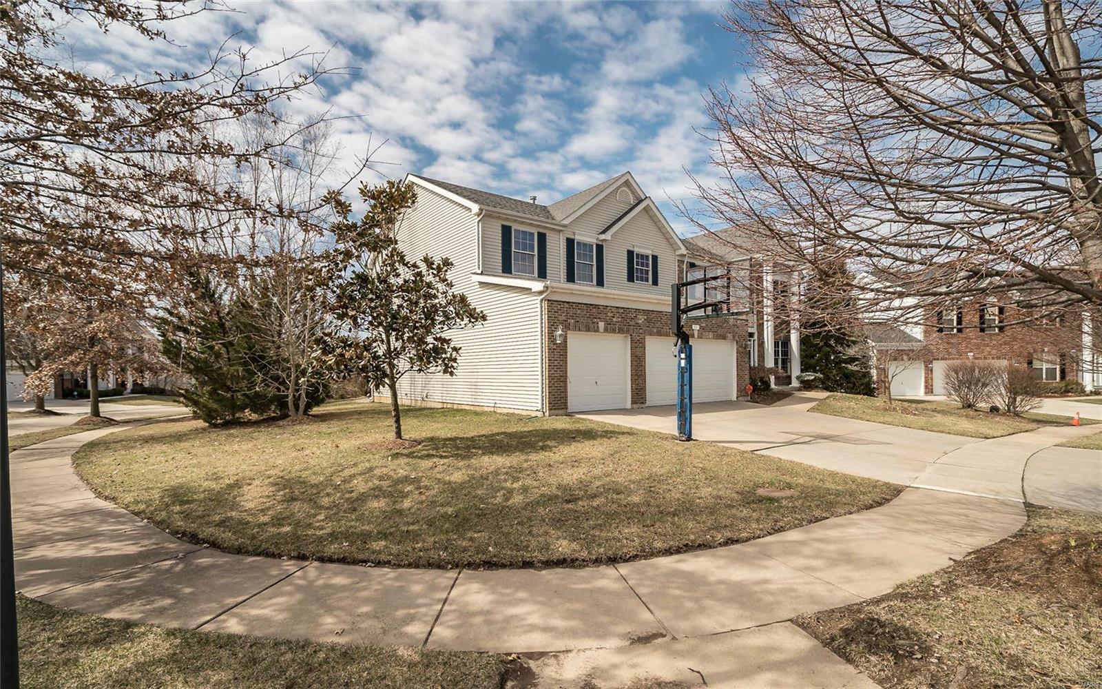 811 Wheaton Way St. Louis, MO 63141 - Photo 3 of 26