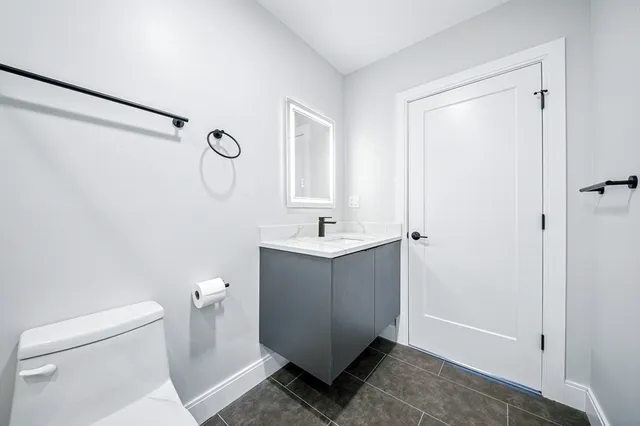 $3,000 | 25 2nd Street, Unit 206, Chelsea, MA 02150