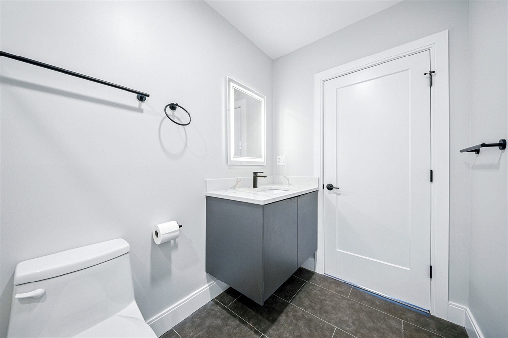 25 2nd Street, Unit 206 Chelsea, MA 02150 - Photo 27 of 40