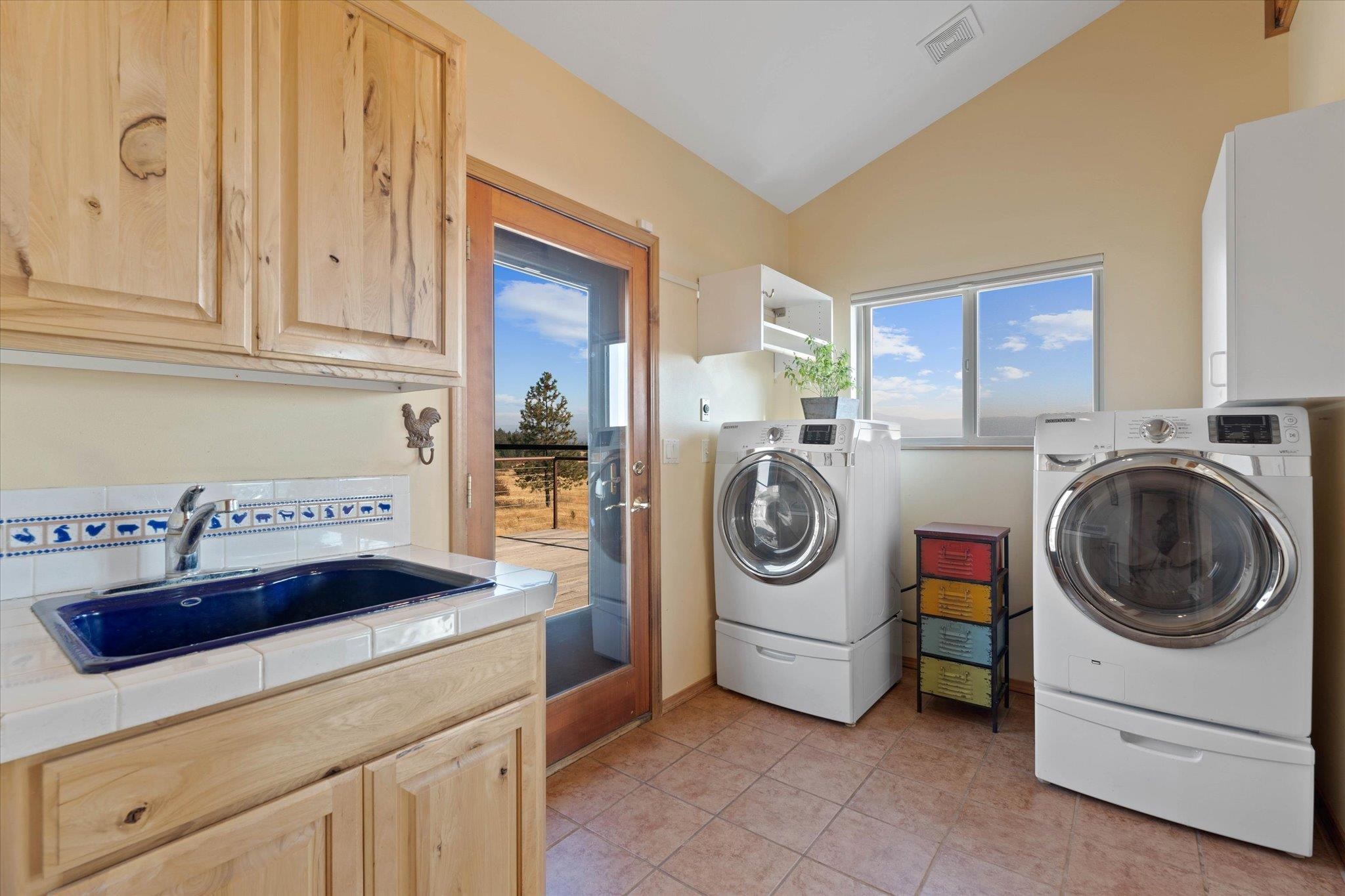 29409 North Dunn Road Chattaroy, WA 99003 - Photo 13 of 50