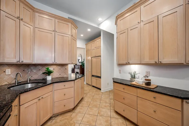 $1,350,000 | 5519 South Cornell Avenue, Chicago, IL 60637