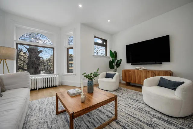 $1,350,000 | 5519 South Cornell Avenue, Chicago, IL 60637