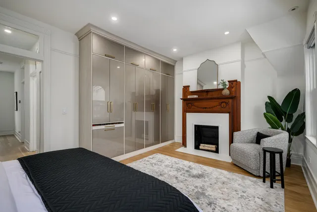 $1,350,000 | 5519 South Cornell Avenue, Chicago, IL 60637