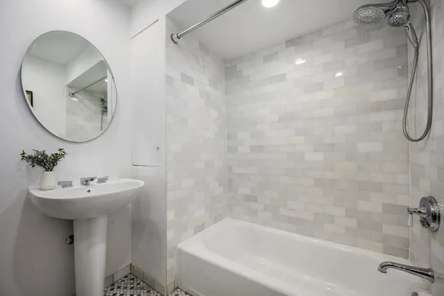 $1,350,000 | 5519 South Cornell Avenue, Chicago, IL 60637