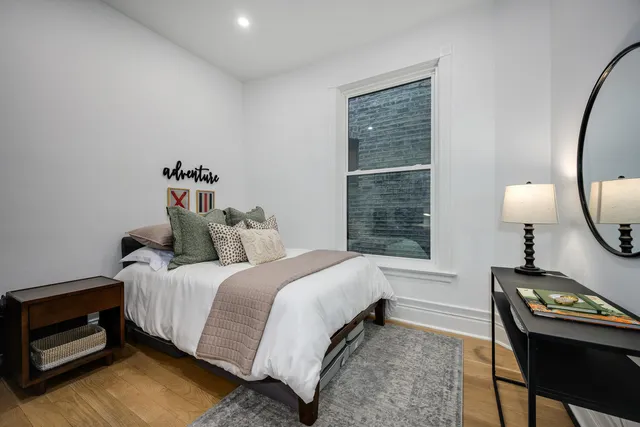 $1,350,000 | 5519 South Cornell Avenue, Chicago, IL 60637