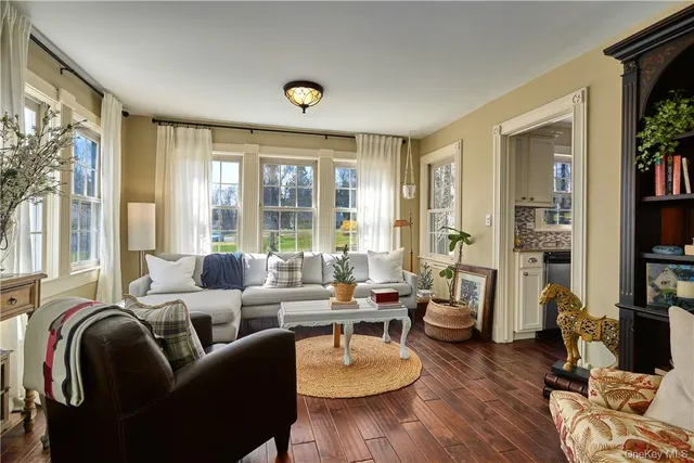 $655,000 | 49 Maple Avenue, Warwick, NY 10990