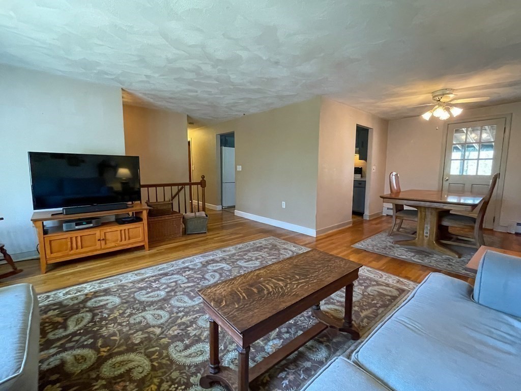 381 High Plain Road Andover, MA 01810 - Photo 5 of 21