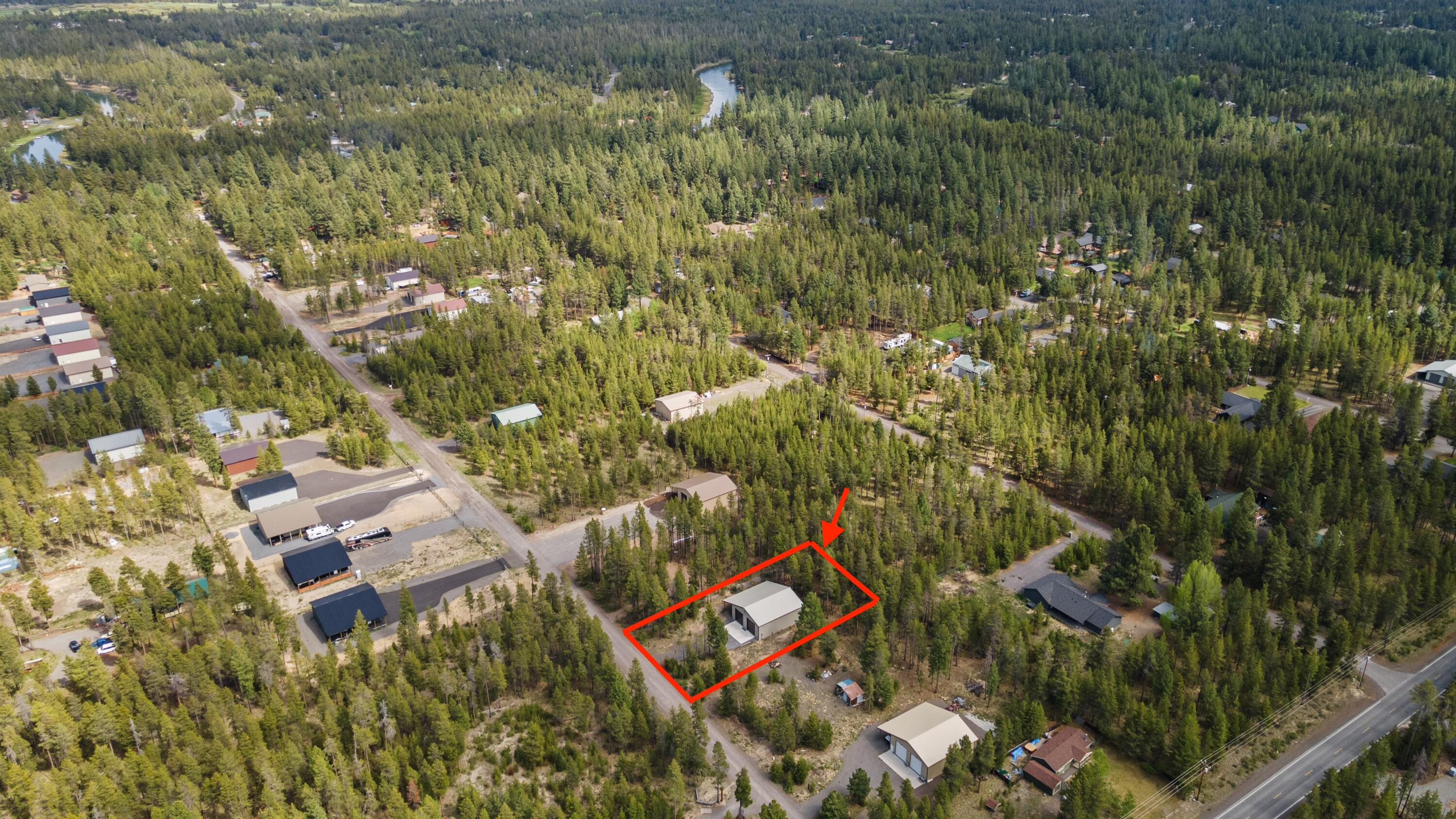 17049 Laguna Road Bend, OR 97707 - Photo 26 of 28 28 Aerial with river