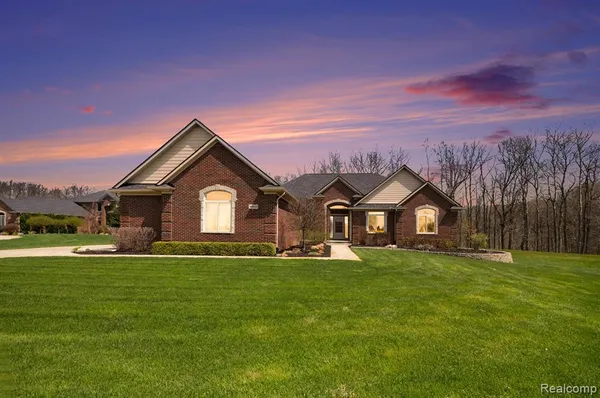 $634,900 | 4912 Rosy Drive, Leonard, MI 48367