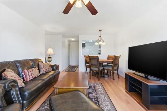 $349,900 | 100 Governors Drive, Unit 118, Winthrop, MA 02152