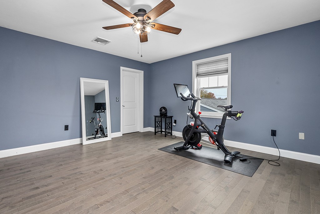 54 Raymond Street East Providence, RI 02914 - Photo 25 of 36