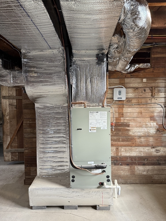 513 Slocum Road Dartmouth, MA 02747 - Photo 34 of 34 a view of water heater room