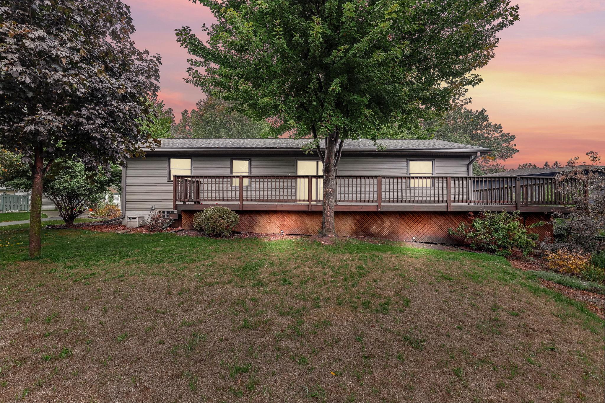 727 Riverside Drive North Hudson, WI 54016 - Photo 23 of 33 Gallery Image 23