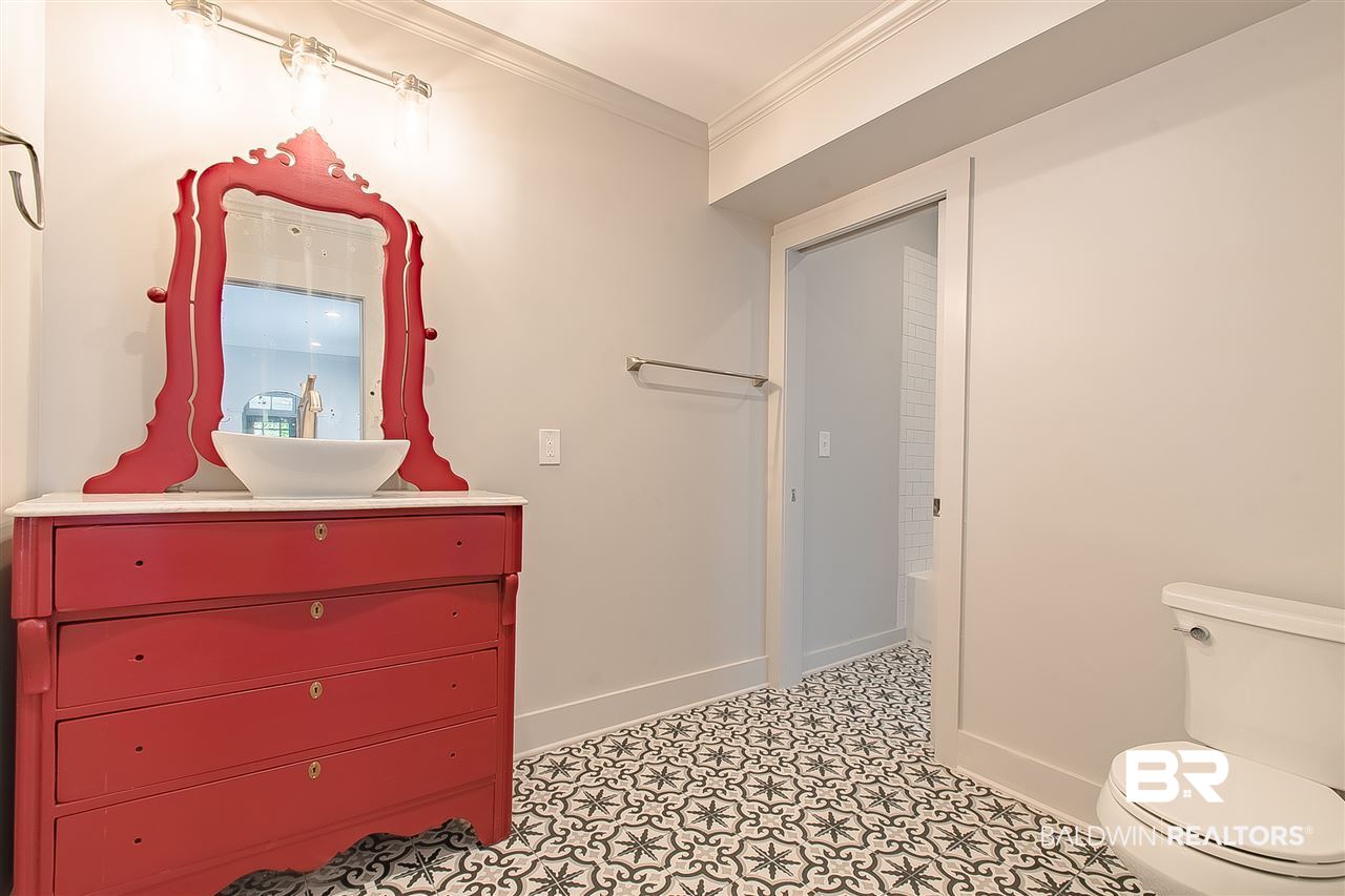 110 North Julia Street Mobile, AL 36604 - Photo 20 of 50
