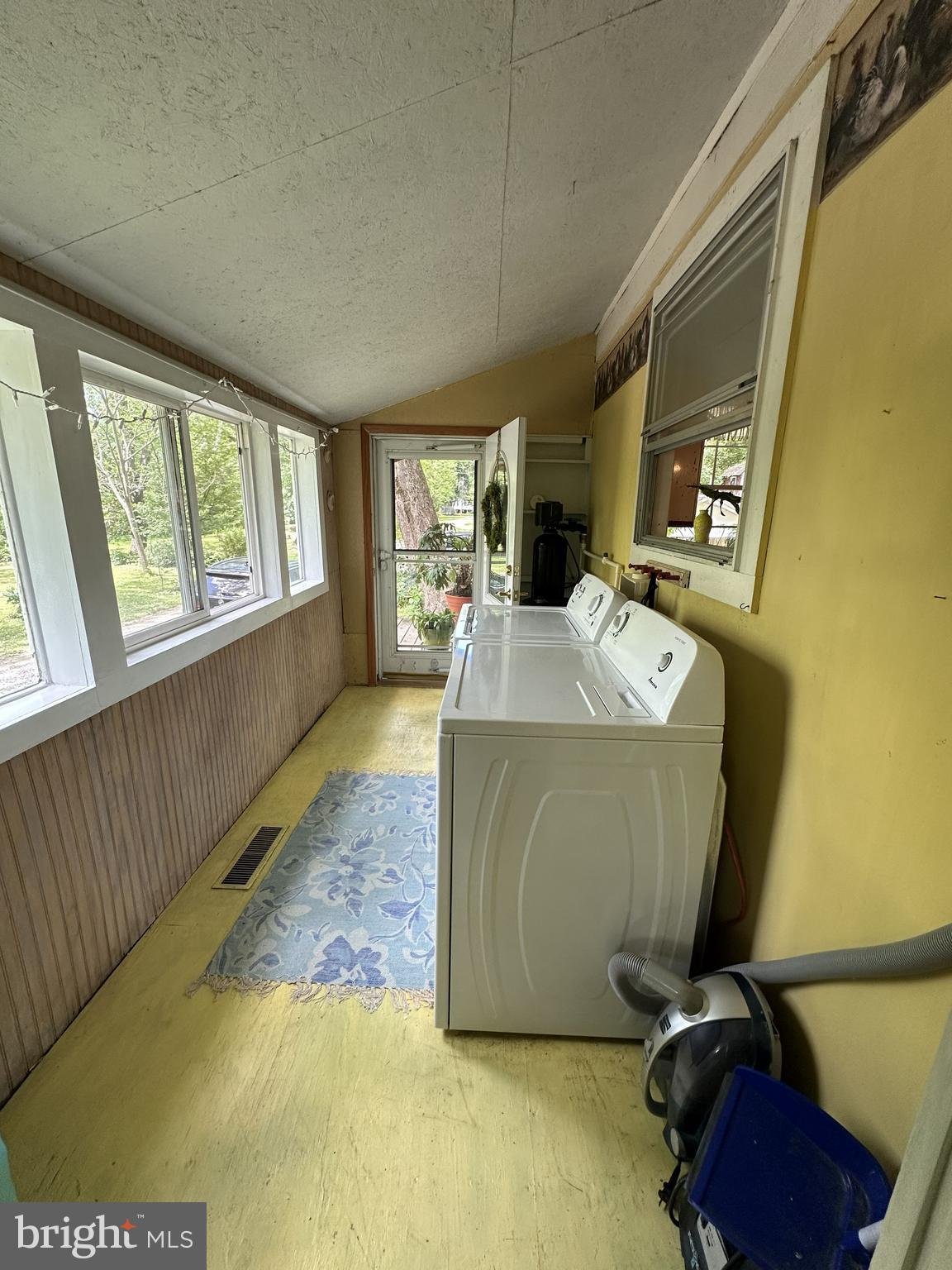 985 Dans Run Road Ridgeley, WV 26753 - Photo 20 of 30