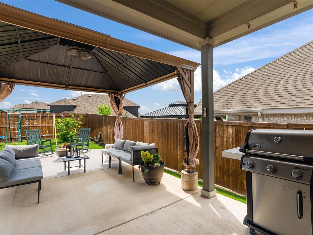 518 North Eagle Pt Road Van Alstyne, TX 75495 - Photo 33 of 40
