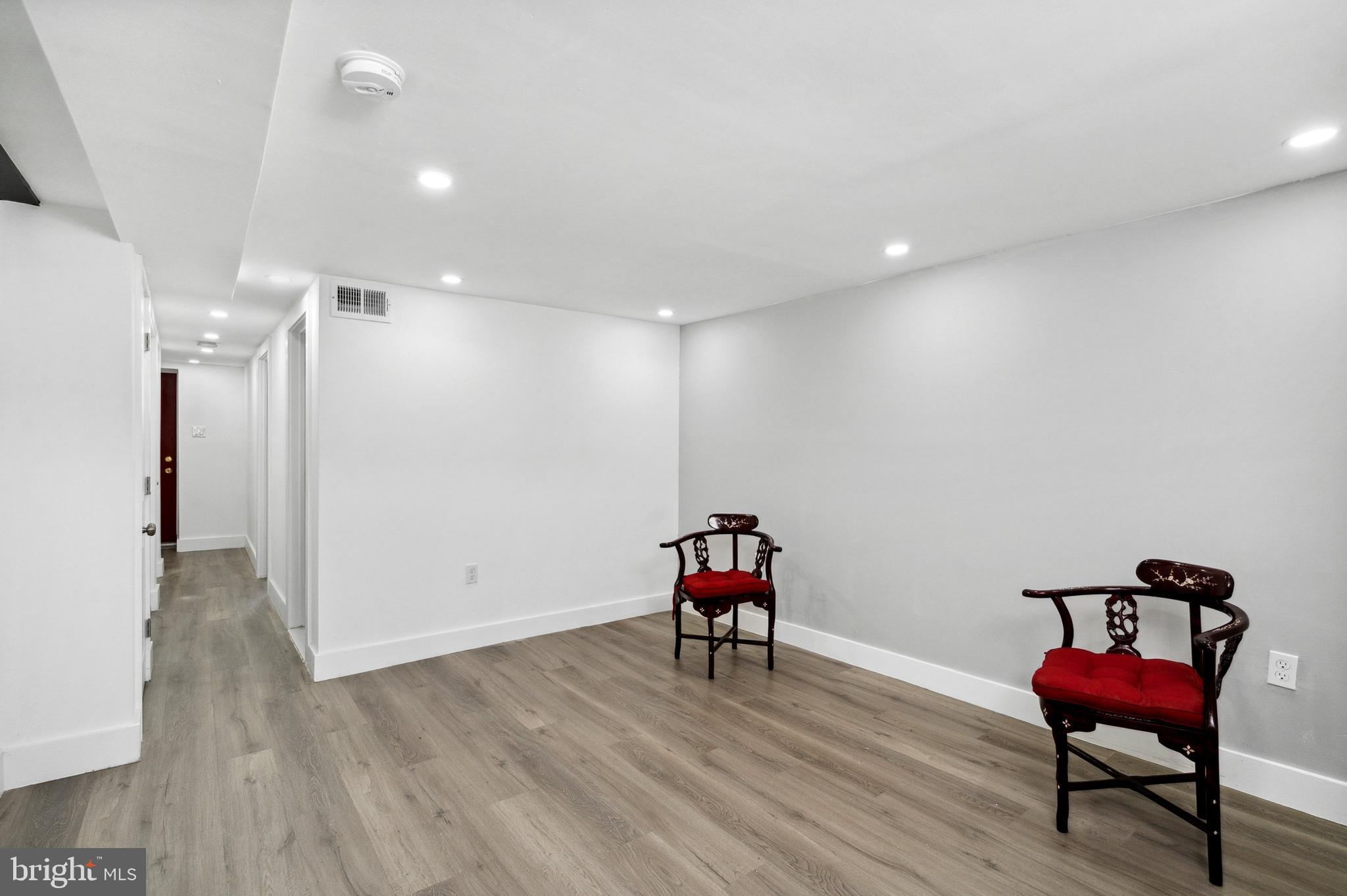 1337 Farrington Road Philadelphia, PA 19151 - Photo 11 of 13 Gallery Image 11