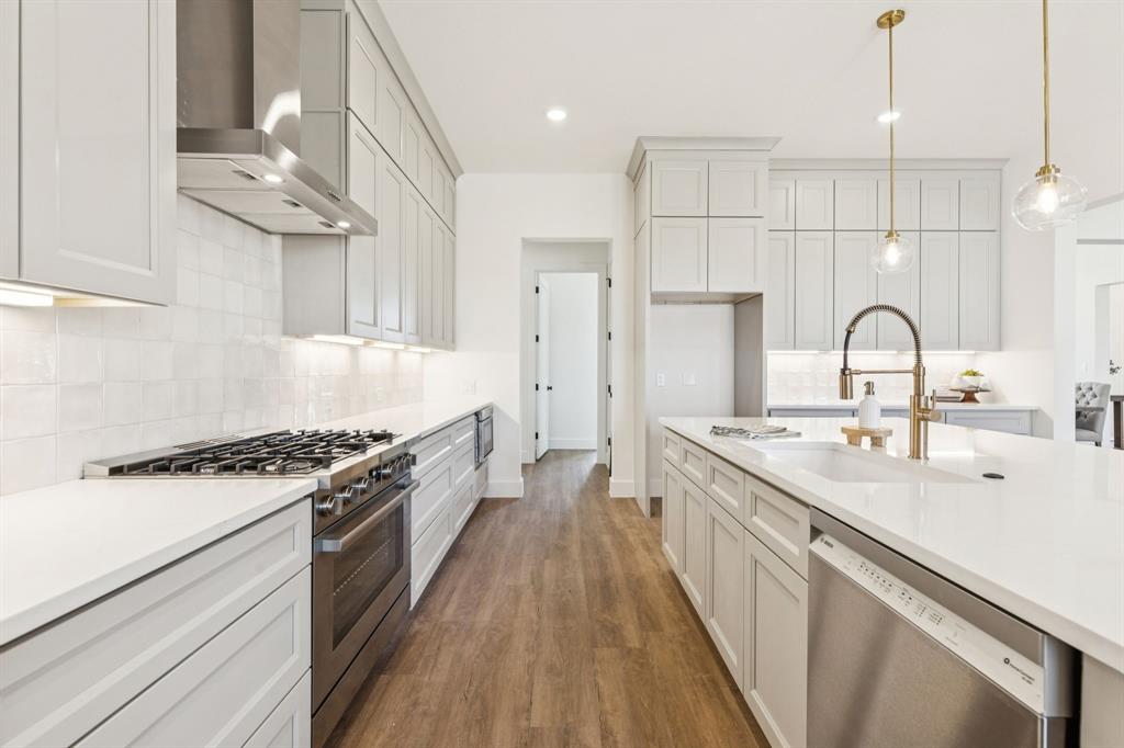 711 Hummingbird Lane Justin, TX 76247 - Photo 12 of 38