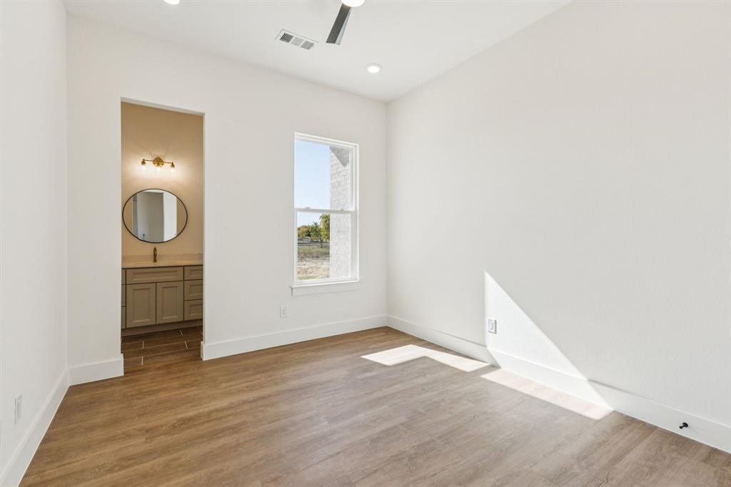 711 Hummingbird Lane Justin, TX 76247 - Photo 24 of 38