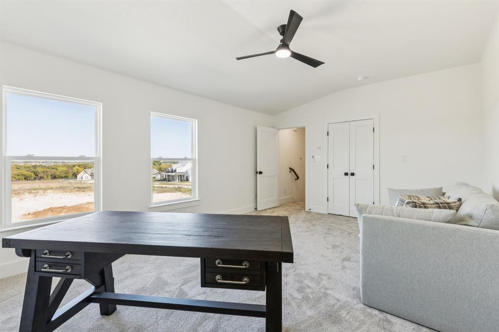 711 Hummingbird Lane Justin, TX 76247 - Photo 32 of 38