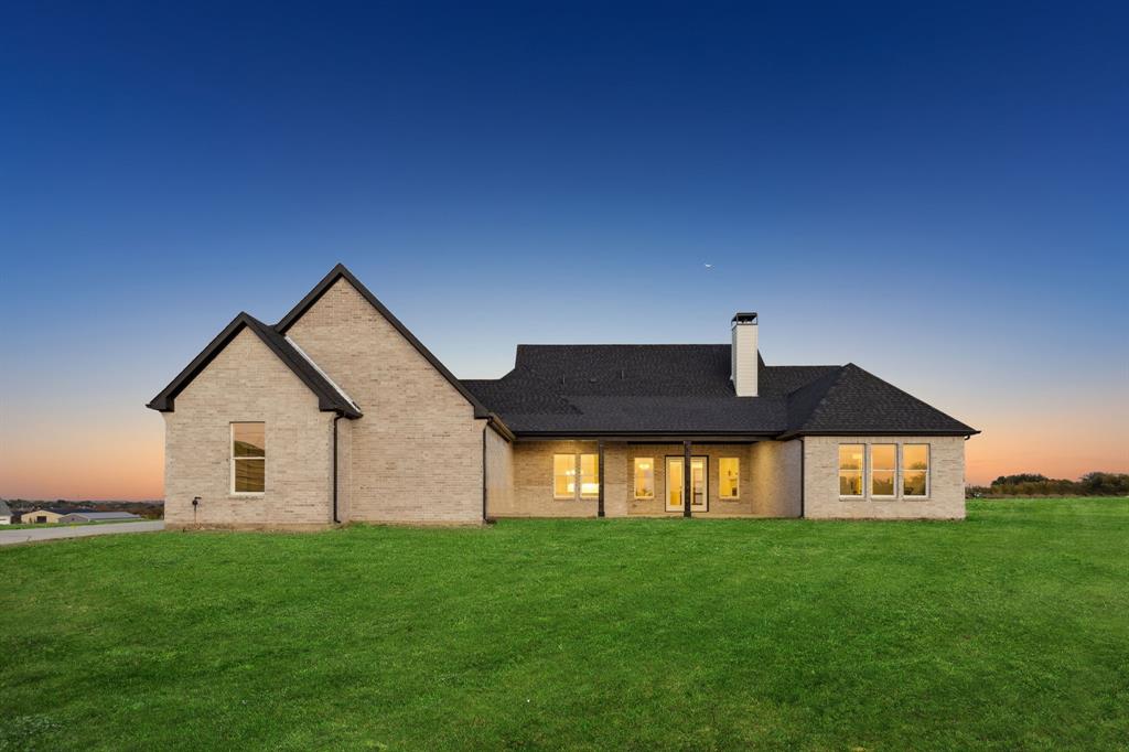 711 Hummingbird Lane Justin, TX 76247 - Photo 33 of 38