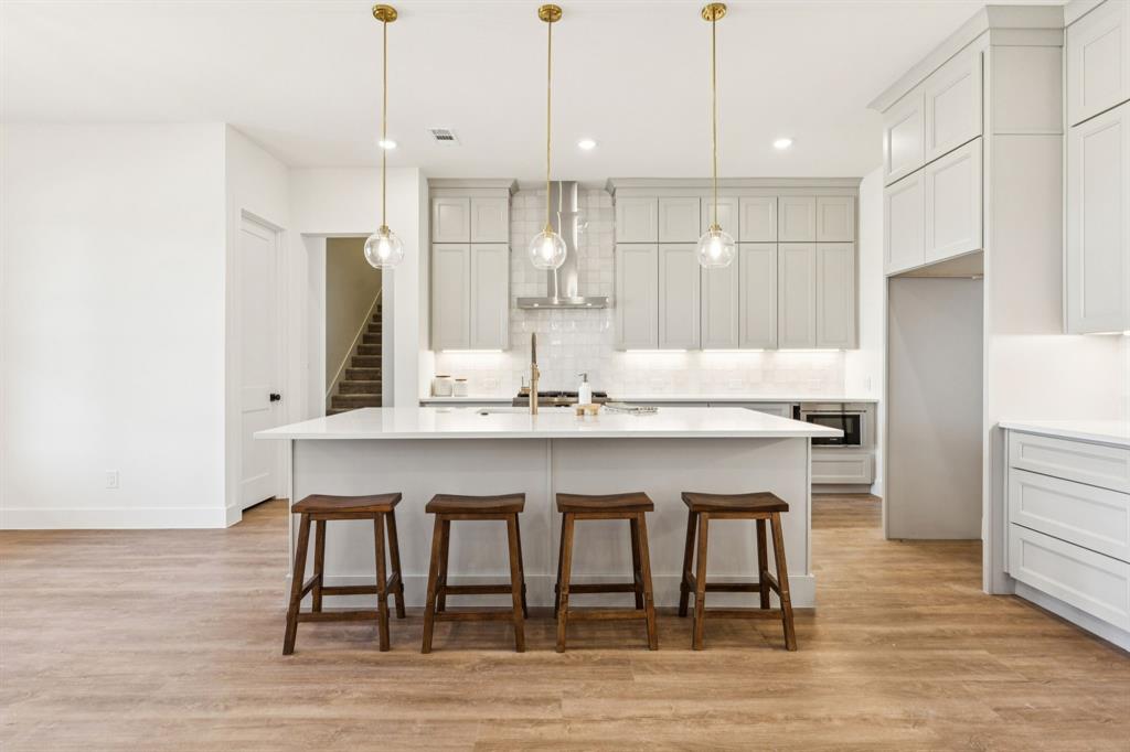 711 Hummingbird Lane Justin, TX 76247 - Photo 10 of 38