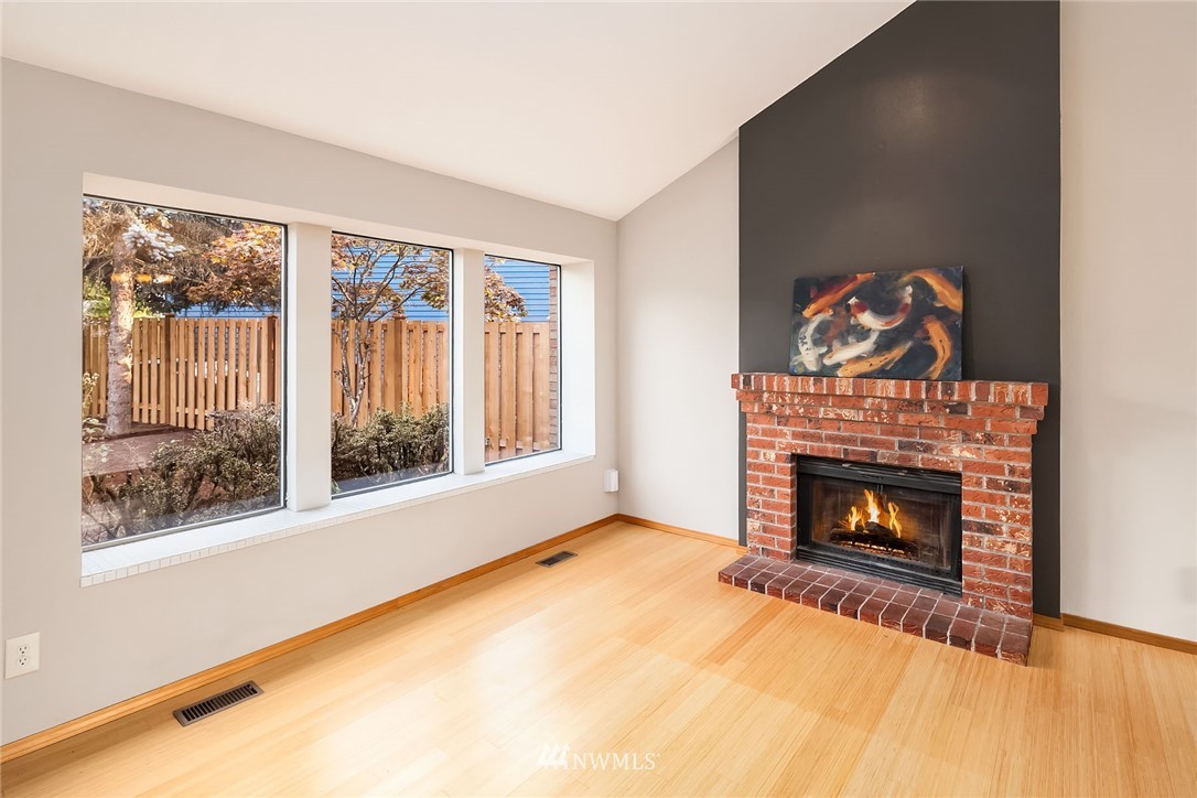 2313 Main Court South Renton, WA 98055 - Photo 4 of 16 Gallery Image 4