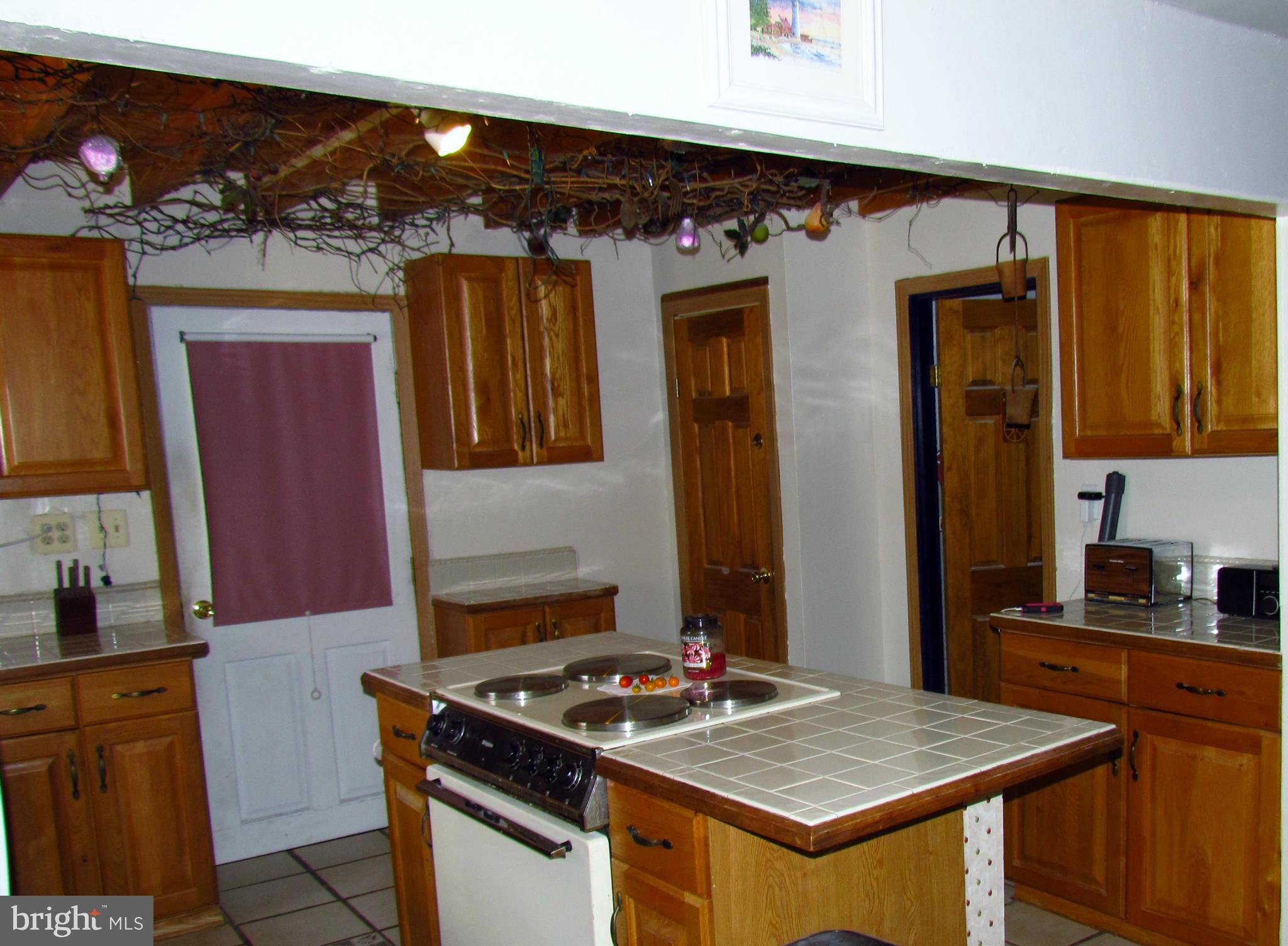 7746 Edgewood Church Road Frederick, MD 21702 - Photo 6 of 24 Kitchen