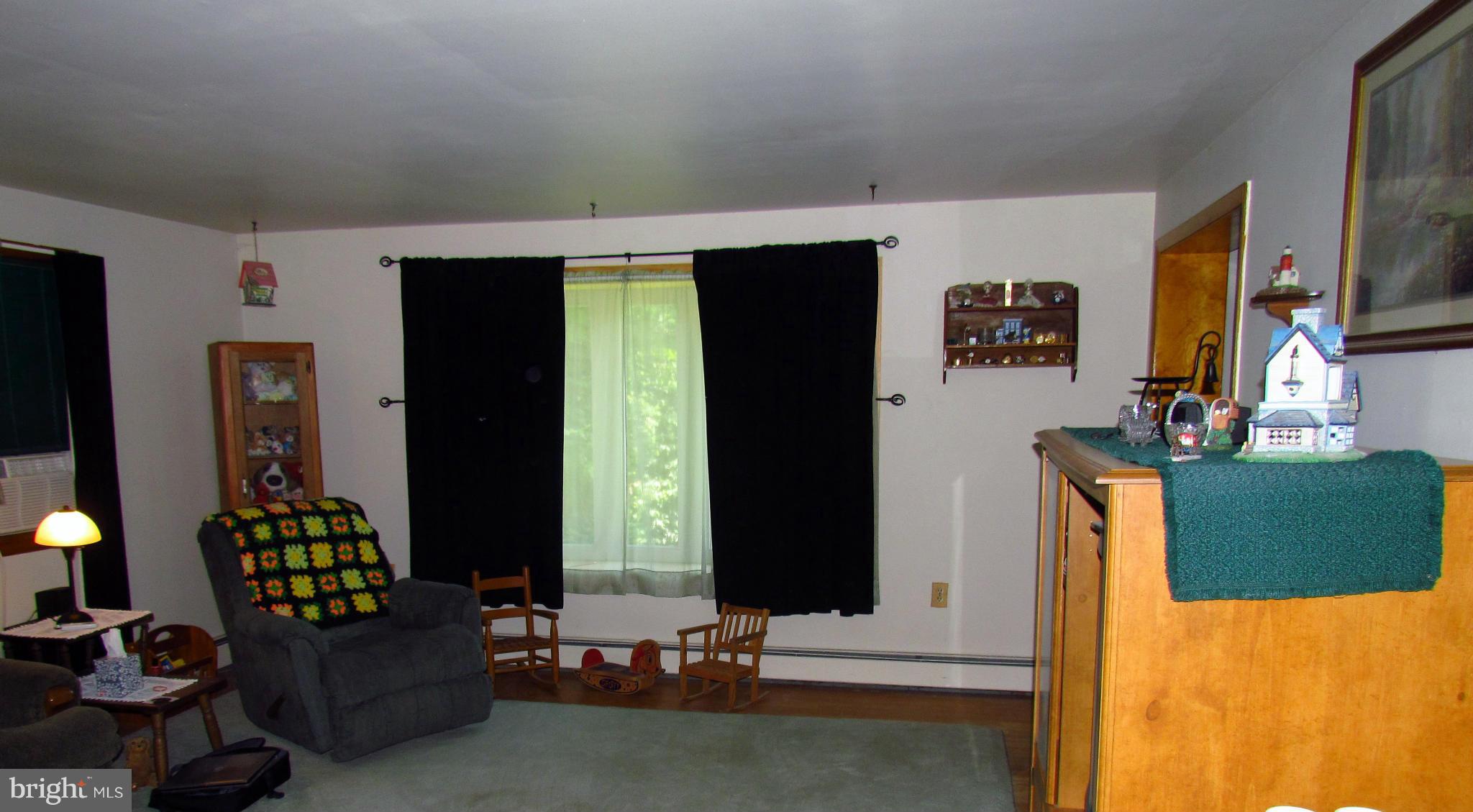 7746 Edgewood Church Road Frederick, MD 21702 - Photo 8 of 24 Living Room