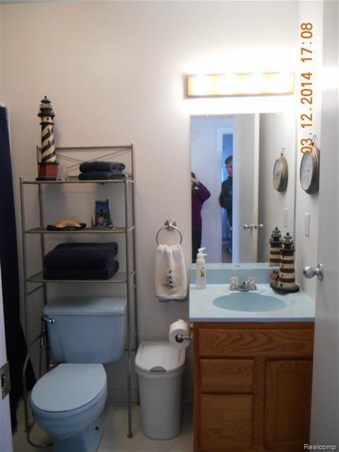 5301 Cade Road Imlay City, MI 48444 - Photo 9 of 36 bath.jpg