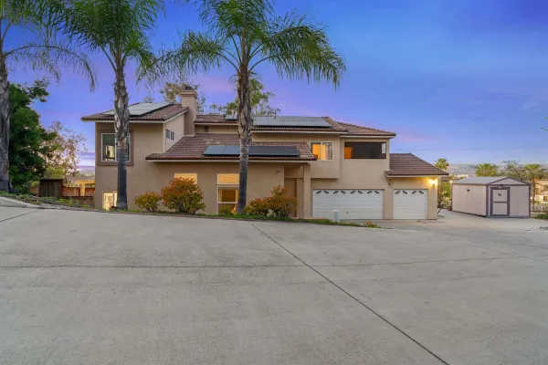 $939,999 | 200 North Upas Street, Escondido, CA 92025
