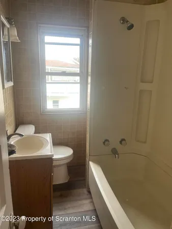 $1,100 | 76 Wadham Street, Plymouth, PA 18651