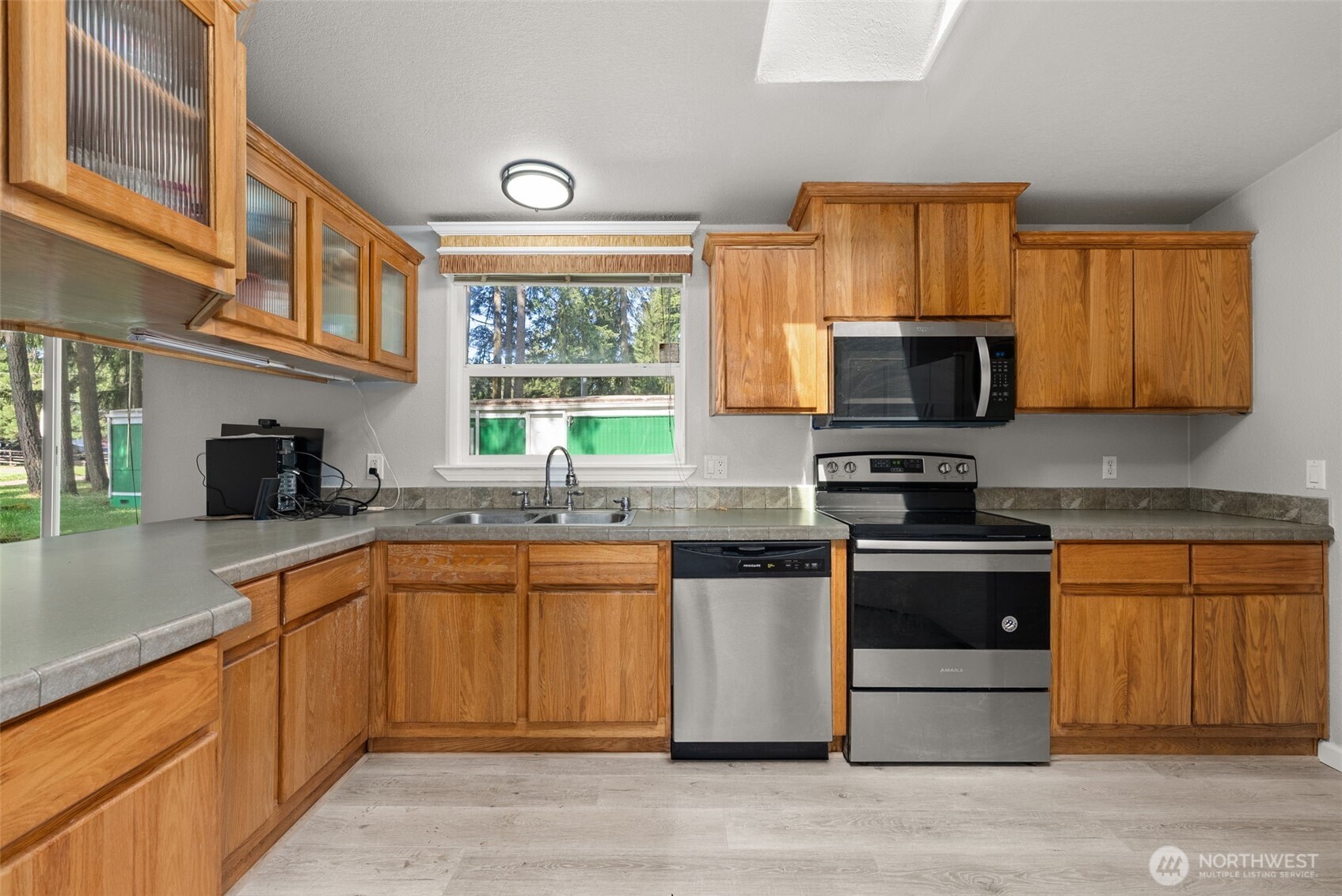 17340 Sargent Road Southwest, Unit 8 Rochester, WA 98579 - Photo 10 of 28 Gallery Image 10