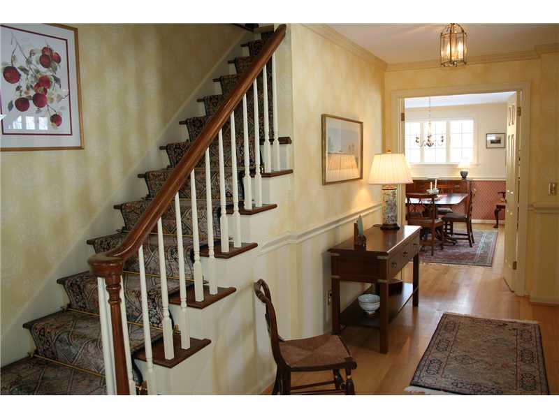 120 Witherow Road Bell Acres, PA 15143 - Photo 2 of 17 Entry/Foyer.