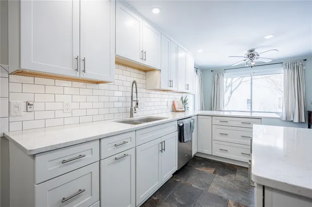 $385,000 | 17 Laurelcrest Drive, Ogden, NY 14559