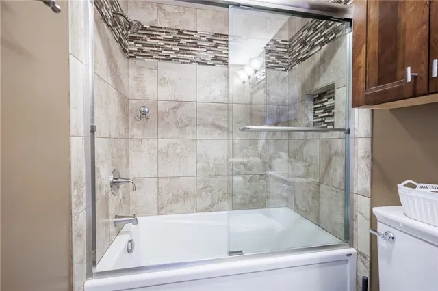 $385,000 | 17 Laurelcrest Drive, Ogden, NY 14559