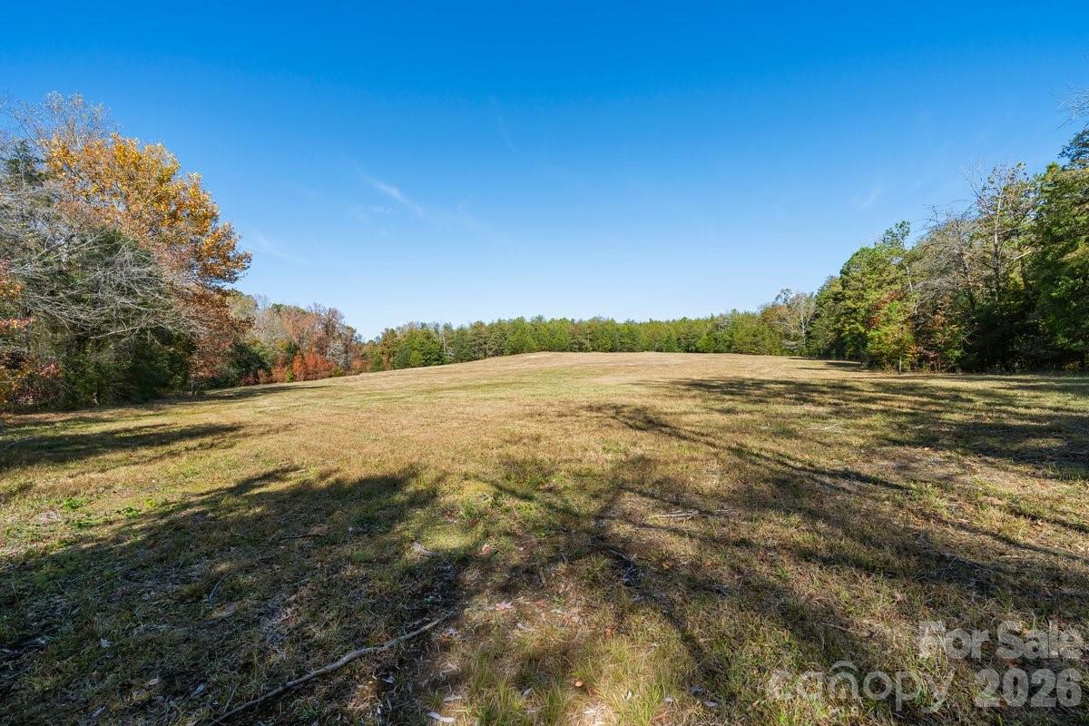 492 State Rd S-11-586 Gaffney, SC 29340 - Photo 36 of 45 a view of an ocean