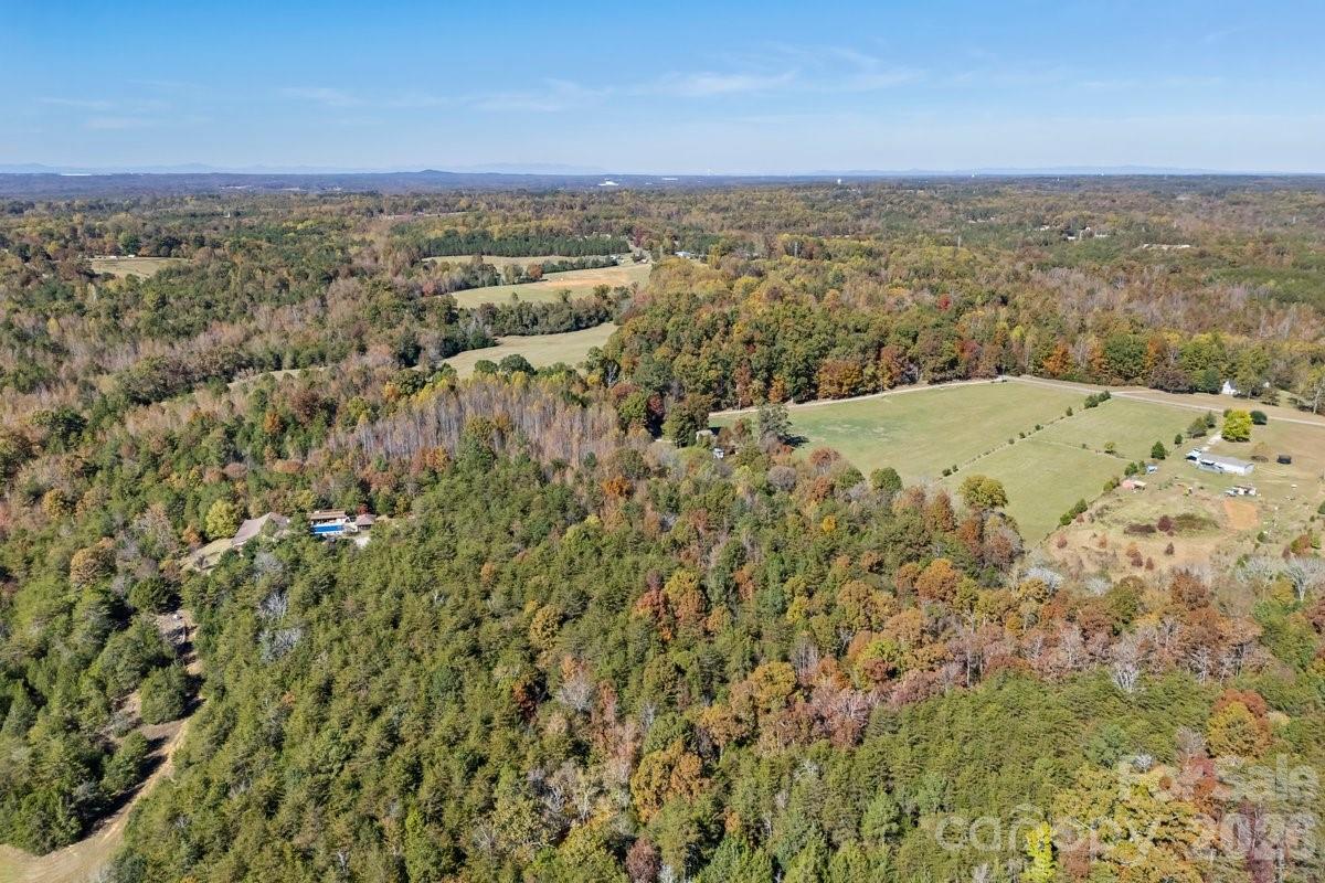 492 State Rd S-11-586 Gaffney, SC 29340 - Photo 42 of 45