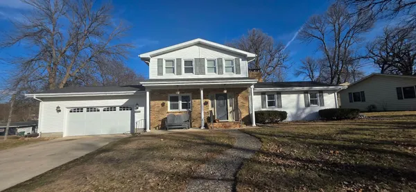 $288,800 | 1106 Foothills Circle, Albert Lea, MN 56007